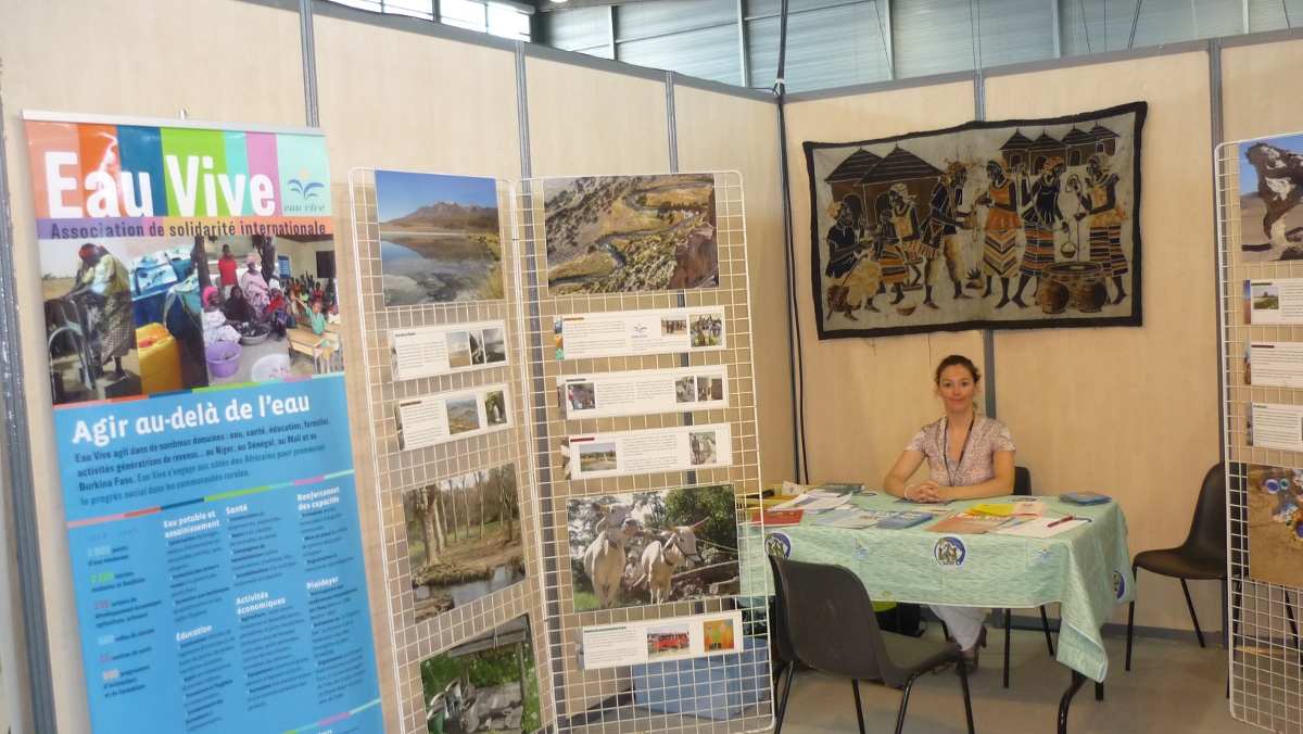 Stand EV au salon Hydrogaia